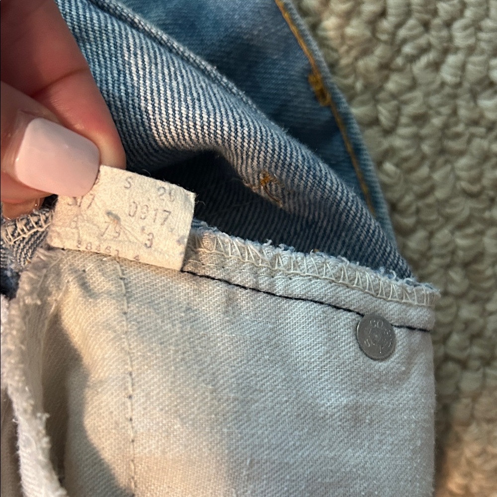 Vintage 1970s Levi's Light Blue Relaxed Jeans - Picture 15 of 16